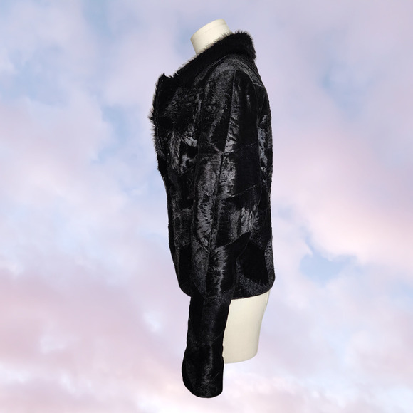 Vtg 90s Y2K Black Fur Leather Patchwork Collared Fuzzy Goth Vampy Jacket Sz M - Picture 3 of 9
